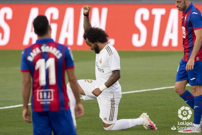 Marcelo celebra su gol en el Real Madrid-Éibar (Foto: LaLiga Santander).