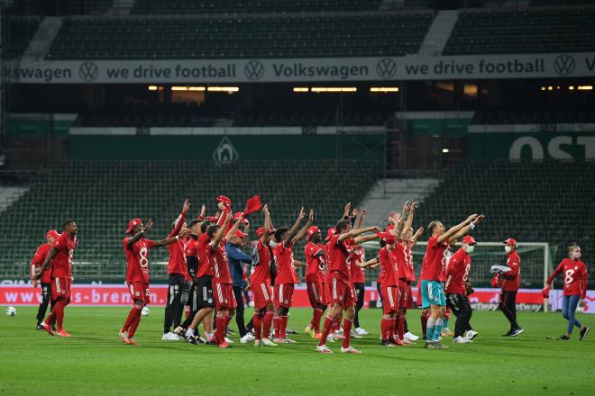 Los jugadores del Bayern de Múnich celebran la Bundesliga (Foto: FC Bayern).