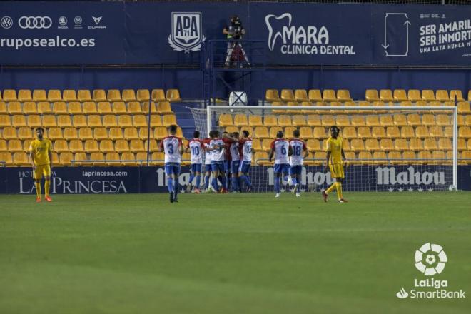 Celebración del segundo gol del Sporting ante el Alcorcón (Foto: LaLiga).