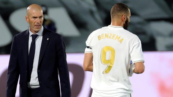 Zidane y Karim Benzema, en el Di Stéfano (Foto: EFE).