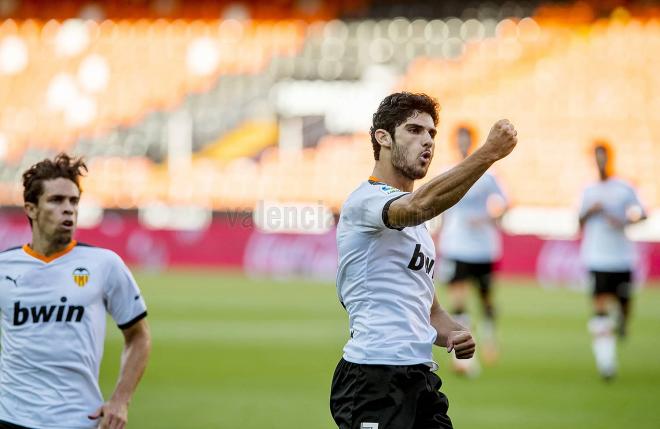 Guedes celebra su gol en el Valencia-Osasuna (Foto: Valencia CF)