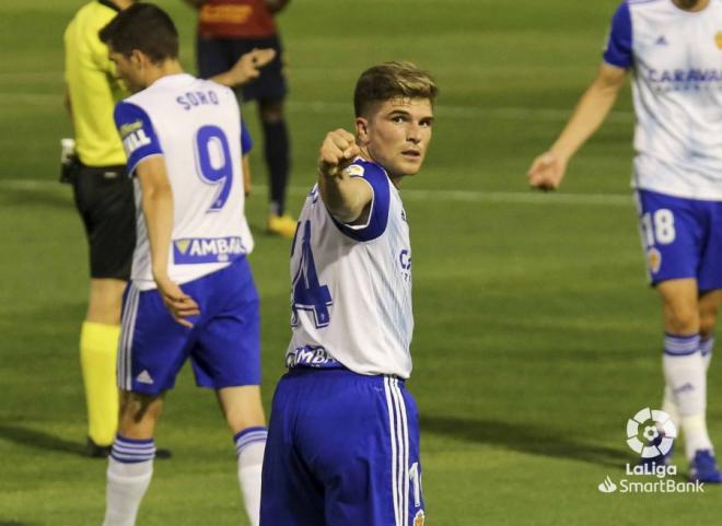 Raúl Guti celebra su gol ante el UD Extremadura (Foto: LaLiga).