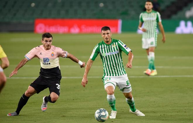 Guido Rodríguez, ante el Espanyol (Foto: Kiko Hurtado).