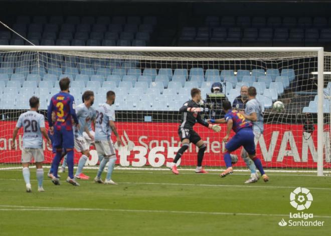 Momento del gol de Luis Suárez en el Cetla-Barcelona (Foto: LaLiga).