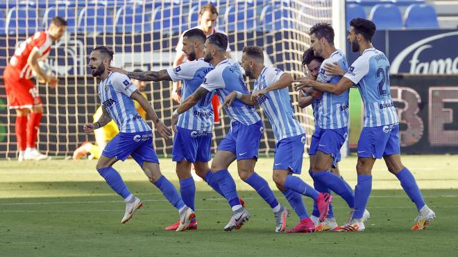 Curiosa la foto de la celebración del tanto de Cifu (Foto: Málaga CF).