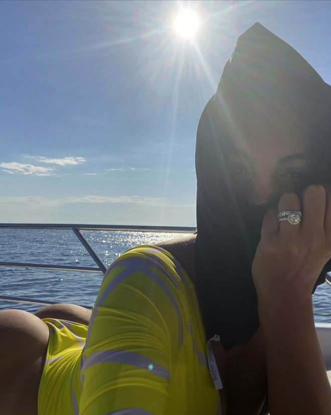 Georgina Rodríguez posa en un yate en alta mar (Foto: Instagram @georginagio).