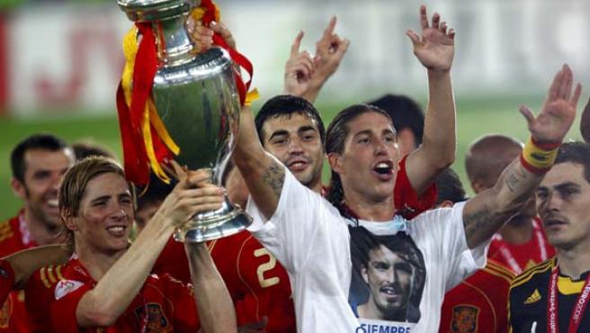 Sergio Ramos con la camiseta de Antonio Puerta.