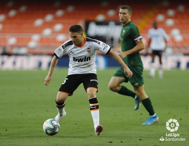 Vallejo en el último Valencia CF - Athletic Club (Foto: LaLiga)