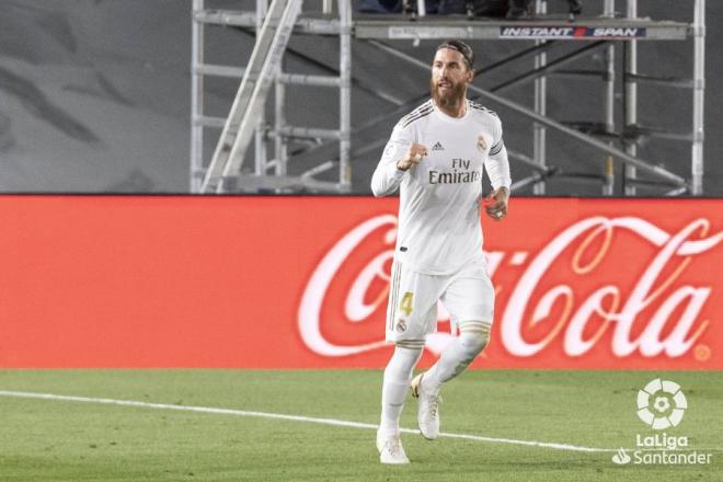Sergio Ramos celebra su gol en el Real Madrid-Getafe (Foto: LaLiga Santander).