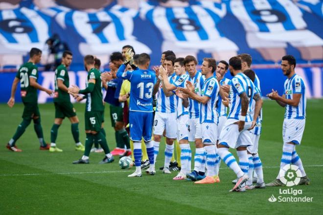 Los jugadores de la Real en la previa del partido ante el Espanyol (Foto: LaLiga).