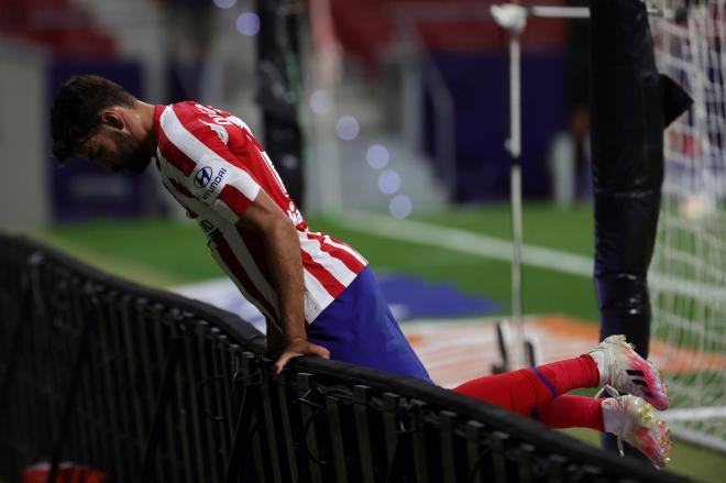 Diego Costa se lamenta de una ocasión en el Metropolitano (Foto: EFE).