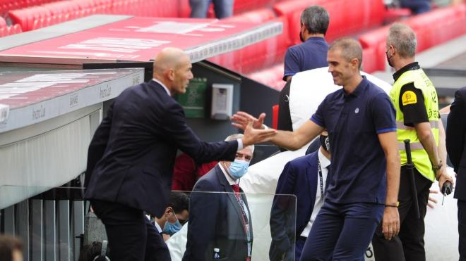 Zidane y Garitano, antes del encuentro (Foto: EFE).