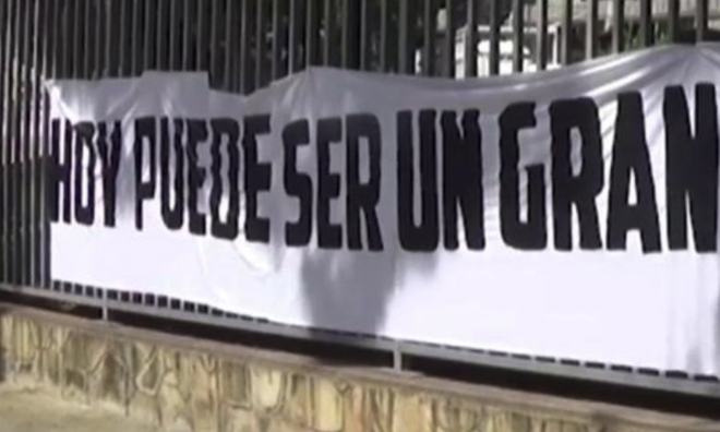 Pancarta de la afición del Barça para el partido ante el Espanyol.