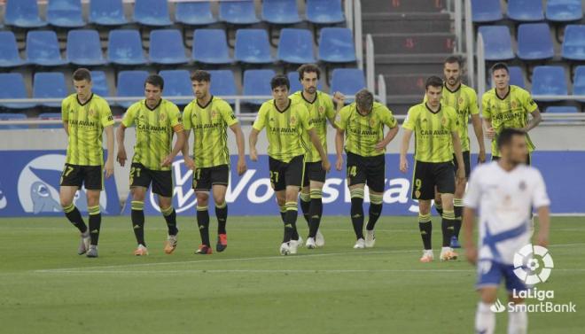 Los jugadores blanquillos, tras el gol de Luis Suárez (Foto: LaLiga).