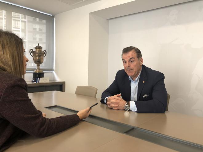 Fernando Vidal, presidente del Deportivo durante una entrevista para ElDesmarque.