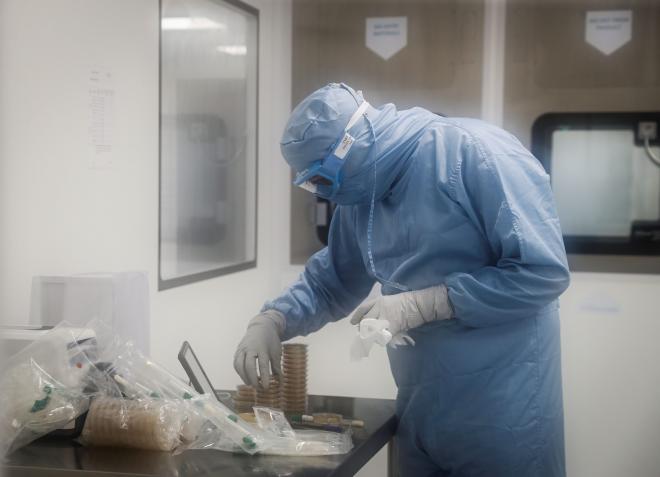 Laboratorios de todo el mundo trabajan para producir una vacuna contra el coronavirus (Foto: EFE).