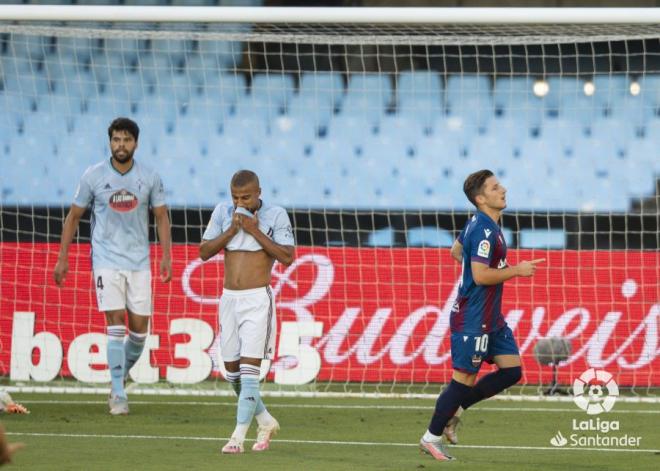 Bardhi celebra su gol en Balaídos. (Foto: LaLiga)