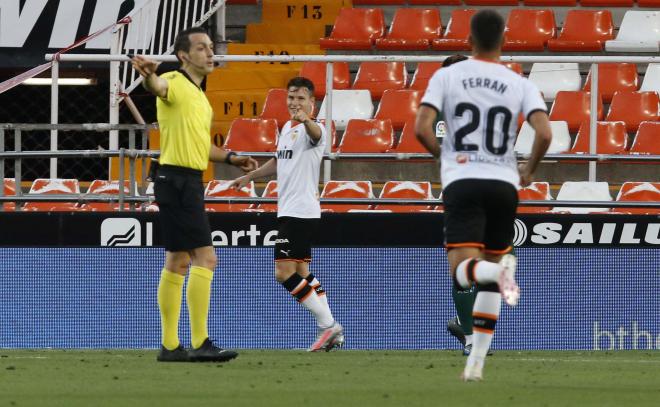 Gameiro celebra su gol ante el Espanyol (Foto: LaLiga).