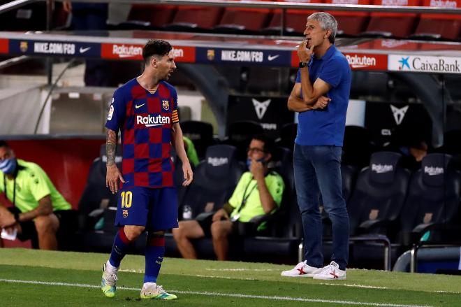 Quique Setién y Leo Messi durante un encuentro de la pasada temporada (Foto: EFE).
