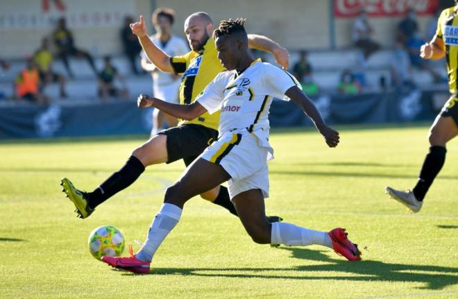 Nico Williams en el cruce ante el Portugalete del Play Off de ascenso (Foto: Athletic Club).