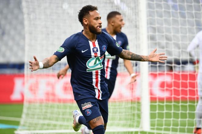 Neymar festeja el gol del triunfo del PSG.