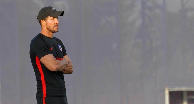 El Cholo Simeone, en un entrenamiento del Atlético de Madrid (Foto: @Atleti).