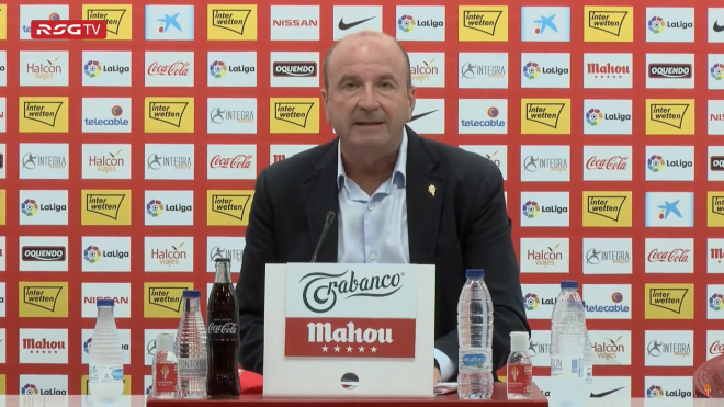 Javier Martínez, vicepresidente del Sporting, en la presentación de la campaña de abonados.