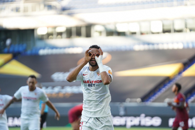 En-Nesyri celebra su gol ante la Roma (Foto: SFC).