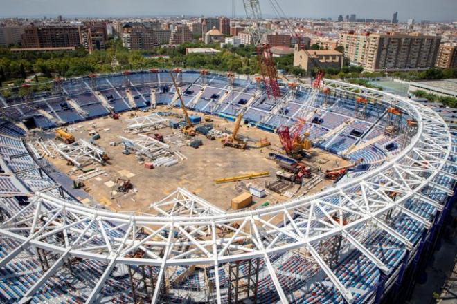 Cubierta del estadioRemodelación del estadio.