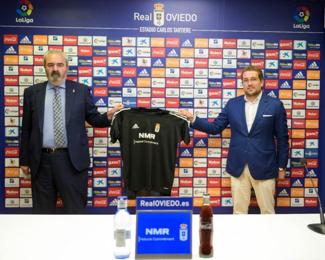 Presentación del nuevo patrocinio del Real Oviedo (Foto: Real Oviedo).