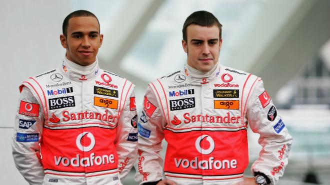 Lewis Hamilton y Fernando Alonso, durante su etapa en McLaren en 2007.