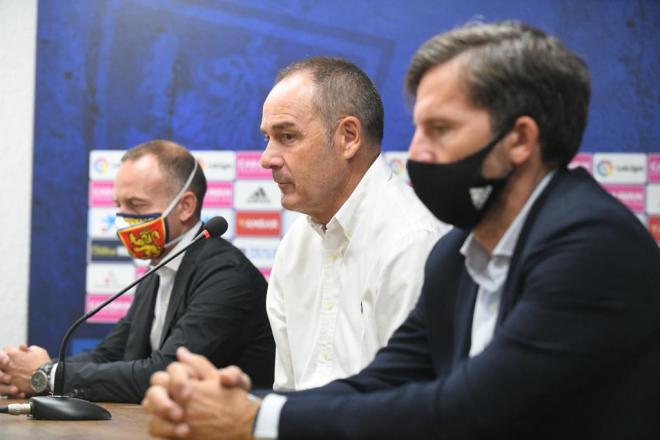 Víctor Fernández, durante la rueda de prensa de despedida (Foto: ZGZ).