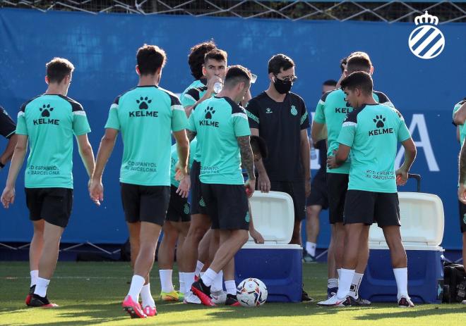 Los jugadores del Espanyol, durante una sesión (Foto: RCDE).