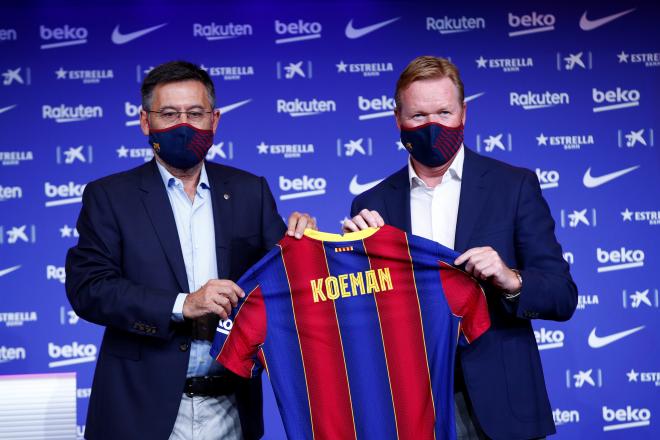 Bartomeu y Koeman, en la presentación oficial del holandés con el Barcelona (FOTO: EFE).