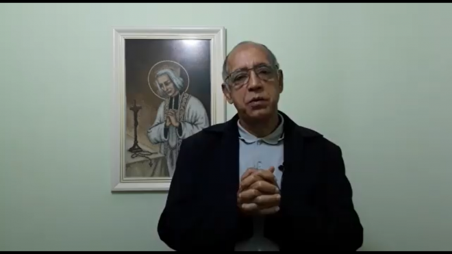 Antonio Firmino, sacerdote de Brasil, pide perdón por sus palabras sobre los 'infieles'.