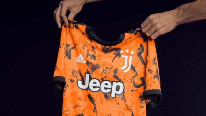 Tercera camiseta de la Juventus para la temporada 2020/21.