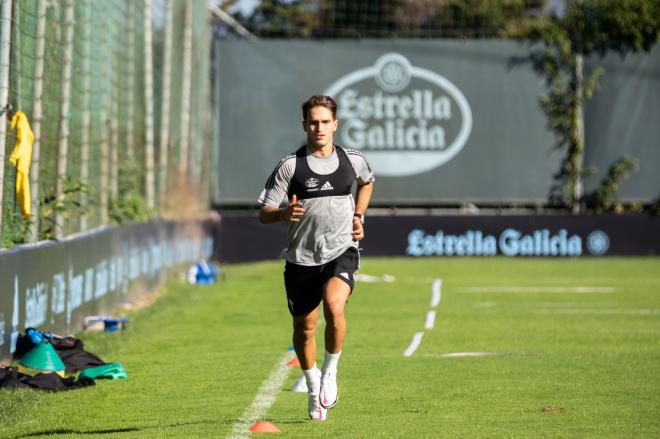 Denis Suárez, durante un entrenamiento (Foto: RC Celta).