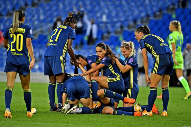 Las jugadoras del Olympique de Lyon celebran la victoria en la final de la Liga de Campeones femeni
