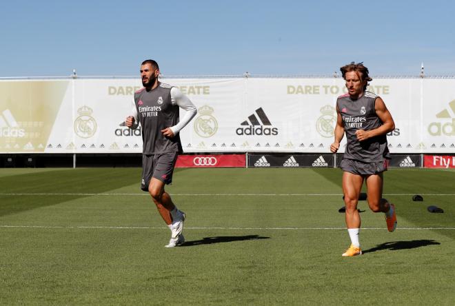 Benzema y Modric, en un entrenamiento del Real Madrid (FOTO: EFE).
