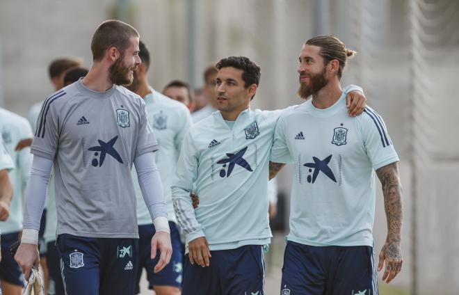 Jesús Navas, Sergio Ramos y David de Gea, con la selección española (Foto: RFEF).
