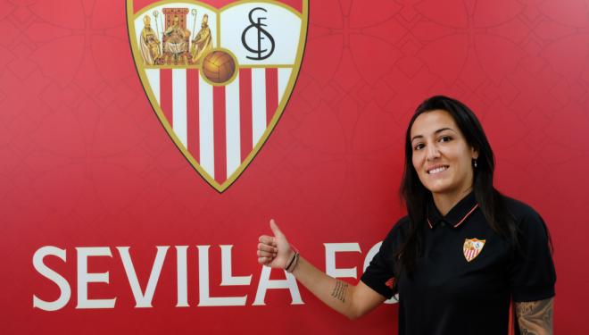 Kelly Gadea, a su llegada al Sevilla FC.
