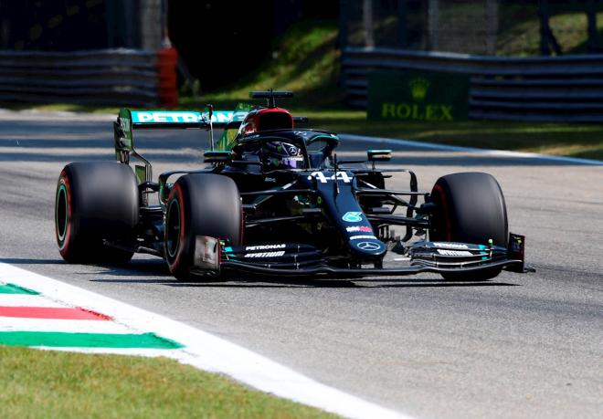 Lewis Hamilton arrancó el Gran Premio de Italia por detrás de Valtteri Bottas.