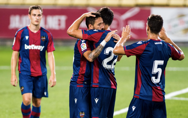 Alegría de gol en el Villarreal-Levante (Foto: Levante UD)
