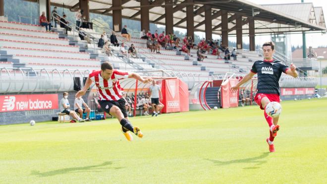 Oscar De Marcos puede ser titular en Granada en lugar de Ander Capa (Foto: Athletic Club).