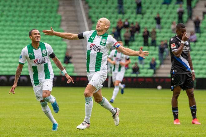 Celebración de Arjen Robben con el Groningen en su primer gol con el club en su regreso.