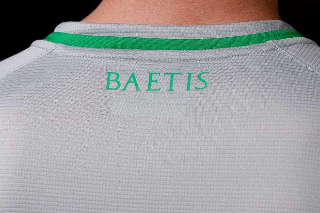 Detalle del cuello de la tercera camiseta del Betis.