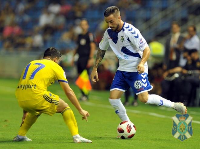 Héctor Hernández durante su etapa en el Tenerife.