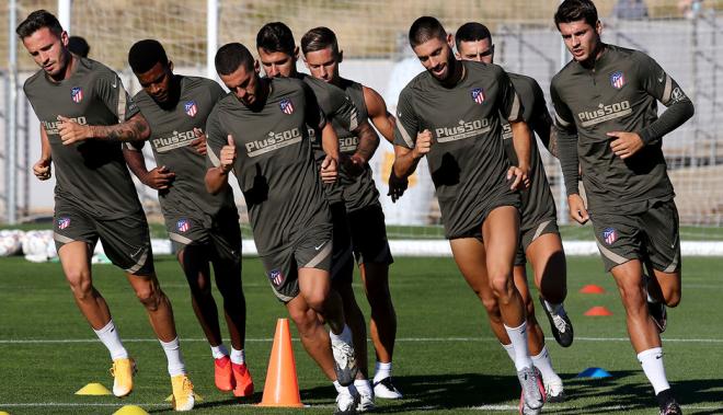 Saúl, Lemar, Koke, Vitolo, Llorente, Carrasco, Mario Hermoso y Morata, en una sesión del Atlético (Fot