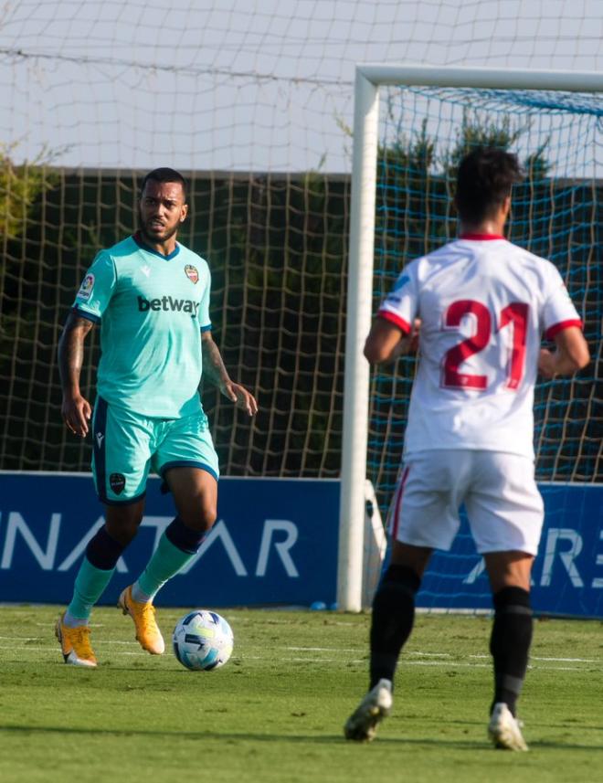 Vezo regresó en el Levante - Sevilla tras superar su lesión. (Foto: Levante UD)