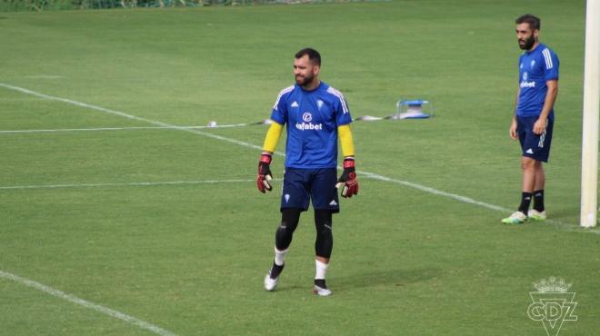 David Gil, en un entrenamiento (Foto: Cádiz CF).